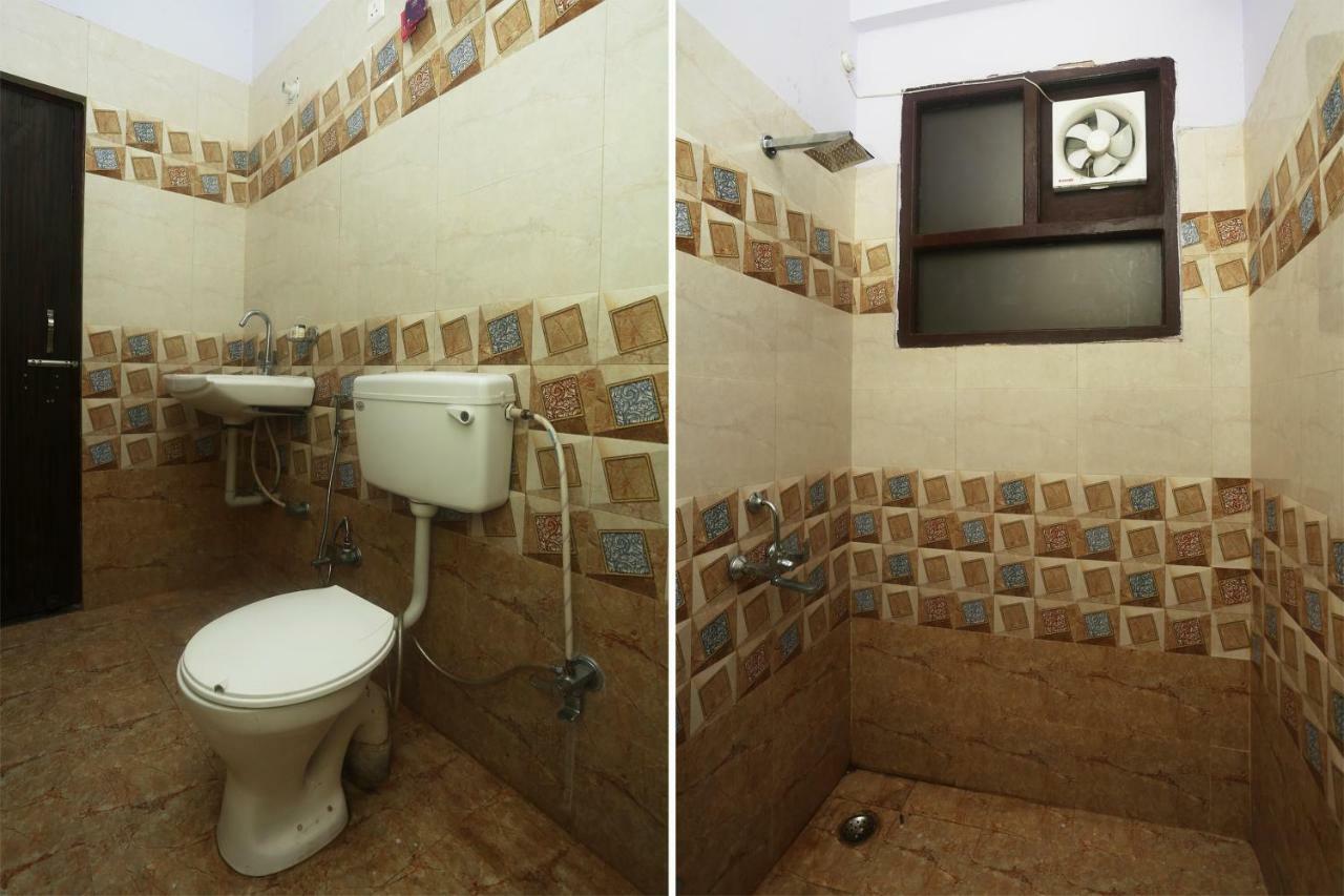 Oyo 16995 Sr Blessings Hotel Chinhat Exterior photo